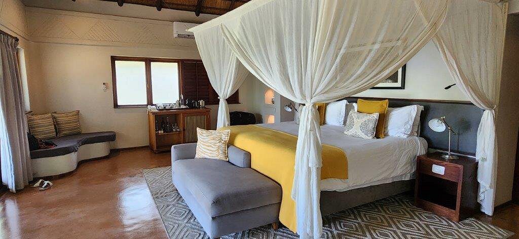 chobe lodge bedroom